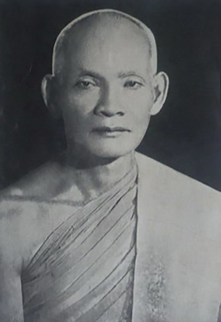 1.หลวงพ่อขอม-วัดไผ่โรงวัว.jpg